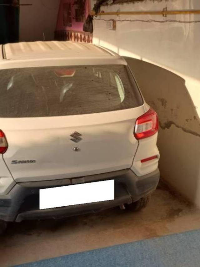 https://images10.gaadi.com/usedcar_image/4546466/original/processed_b9f0a250-94c5-49f0-95b0-0db08aaf59aa.jpeg?imwidth=6401