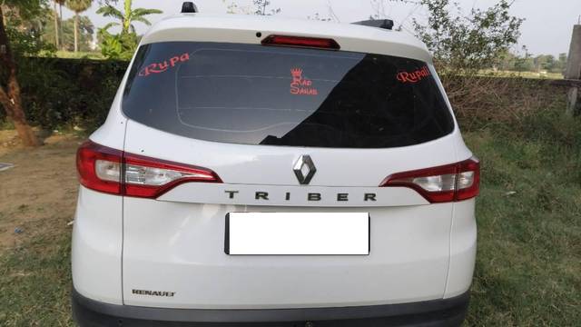 https://images10.gaadi.com/usedcar_image/4546476/original/processed_7c517f6f-18b8-481b-b510-974f0ae8f93b.jpg?imwidth=6401