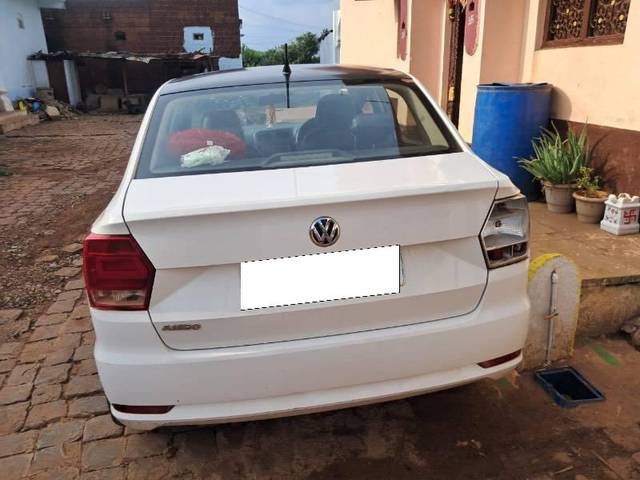 https://images10.gaadi.com/usedcar_image/4546522/original/processed_15ba6af9-29db-4656-8065-1f10ae586448.jpeg?imwidth=6400