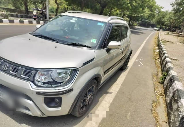 https://images10.gaadi.com/usedcar_image/4546526/original/64a5206e-0941-4f8f-812e-d602d1716baa.?imwidth=6401