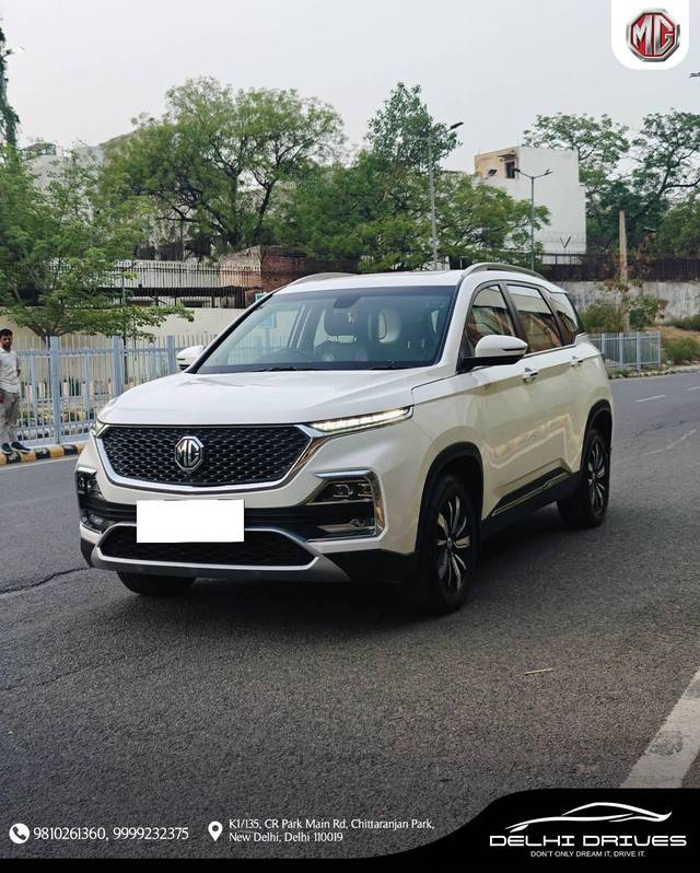 https://images10.gaadi.com/usedcar_image/4546576/original/processed_a4a8954b7890ed791e3019bfd2f7bda4.jpeg?imwidth=6402