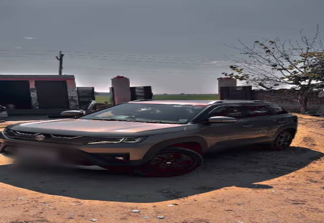 https://images10.gaadi.com/usedcar_image/4546582/original/a9976641-bb6a-4b29-94ab-a1e888cc7cbc.?imwidth=6400