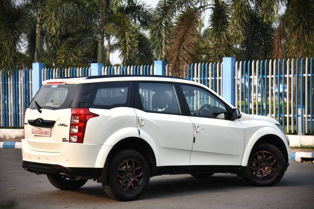 https://images10.gaadi.com/usedcar_image/4546583/original/processed_b9156ca45a2a65a3895b454a91cdb612.jpg?imwidth=6402