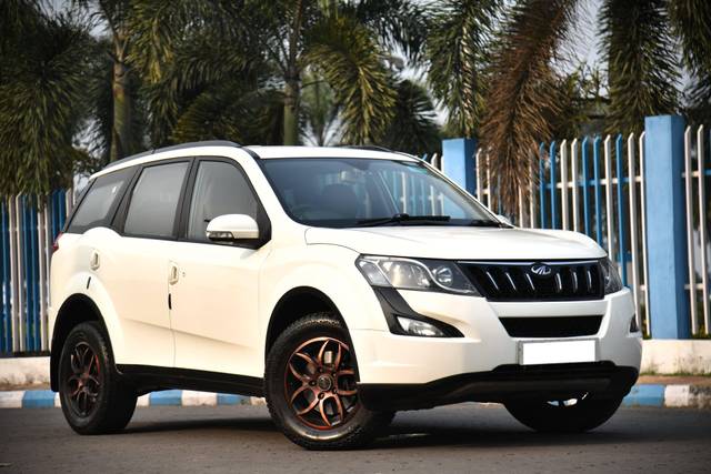 https://images10.gaadi.com/usedcar_image/4546583/original/processed_e6a2f9c11829f2c93f7262d3c2bf19d1.jpg?imwidth=6400