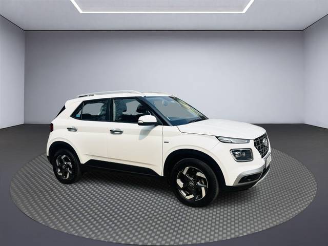 https://images10.gaadi.com/usedcar_image/4546634/original/8e7fc3c9c7755b42309392dac246daaa.jpg?imwidth=6400