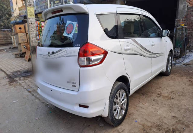 https://images10.gaadi.com/usedcar_image/4546639/original/8a16dd04-3640-41dc-a050-8926b6ec6093.?imwidth=6402