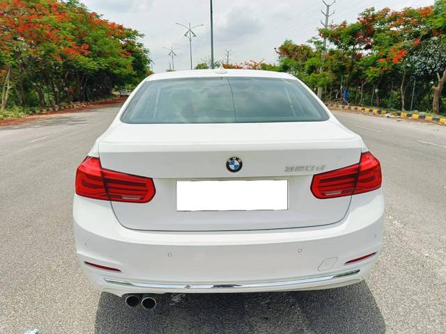 https://images10.gaadi.com/usedcar_image/4546646/original/processed_c1ea8fb0dc209a02330b274bf1fdd77f.jpg?imwidth=6402