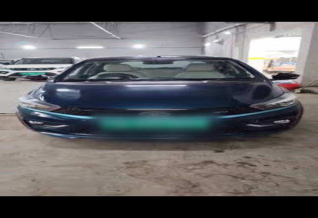 https://images10.gaadi.com/usedcar_image/4546649/original/3e1165f6-5512-4455-a0c4-f89df6beb0d4.?imwidth=6400