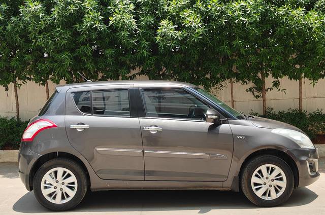 https://images10.gaadi.com/usedcar_image/4546656/original/processed_80d27ea3071df9b1e19c8678984aa45e.jpg?imwidth=6401