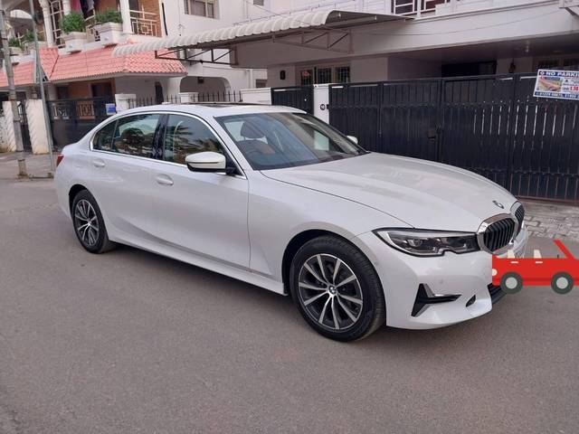 https://images10.gaadi.com/usedcar_image/4546671/original/processed_526500fa02416f462fdf8c712eaa6e43.jpg?imwidth=6402