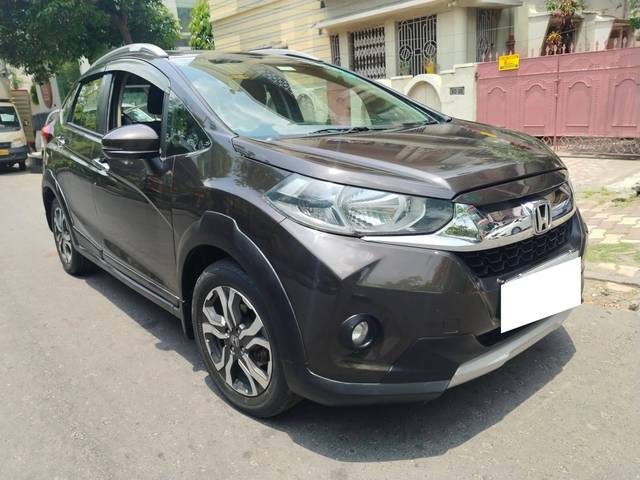 https://images10.gaadi.com/usedcar_image/4546673/original/processed_3e0f3c03b1debd58540062d6adc66729.jpg?imwidth=6400