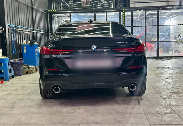 https://images10.gaadi.com/usedcar_image/4546686/original/1b71fcf4-cdf7-4240-87d5-d3556361dc37.?imwidth=6402