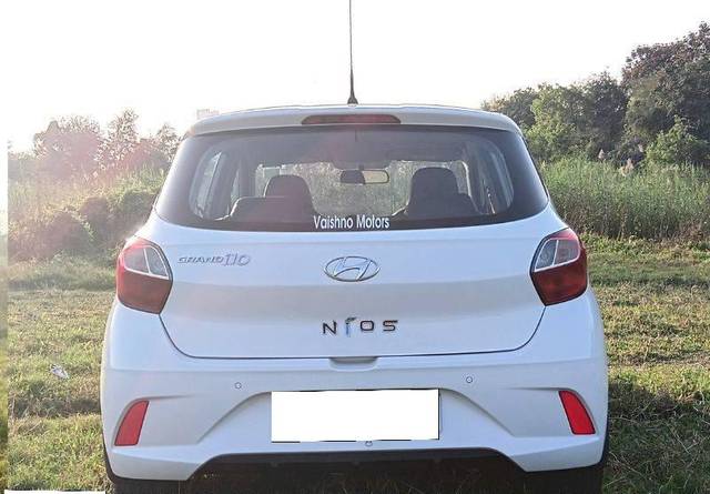 https://images10.gaadi.com/usedcar_image/4546735/original/processed_20150523a26dc8d96b9c30f9d2ad0033.jpg?imwidth=6402