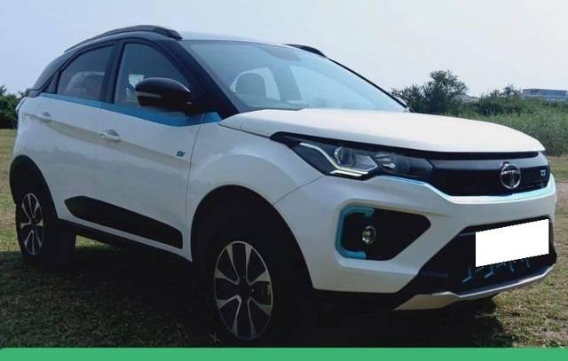 https://images10.gaadi.com/usedcar_image/4546738/original/processed_e151b6c00fa1846b1f43a71f9e4ad593.jpeg?imwidth=6400