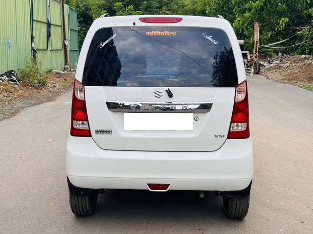 https://images10.gaadi.com/usedcar_image/4546744/original/processed_56d429090f2638512340a9c1af3245e1.jpg?imwidth=6402