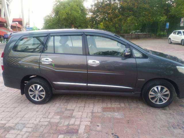 https://images10.gaadi.com/usedcar_image/4546764/original/processed_7d9edfd0be0667291edebc635635ea21.jpeg?imwidth=6401