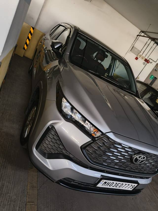 https://images10.gaadi.com/usedcar_image/4546775/original/1830069fe40510517ae2c2ffefa0986a.jpg?imwidth=6402
