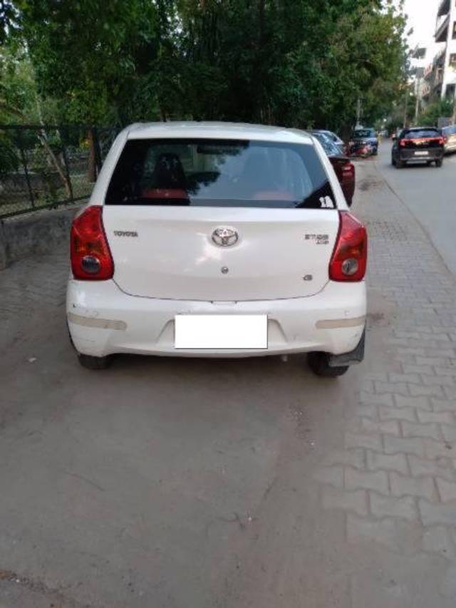 https://images10.gaadi.com/usedcar_image/4546817/original/processed_217dfcef-8b46-40bd-8153-2603744448a4.jpg?imwidth=6401
