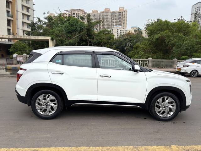 https://images10.gaadi.com/usedcar_image/4546850/original/processed_d1de71fc399623aab1f720dfe68fcb19.jpg?imwidth=6401