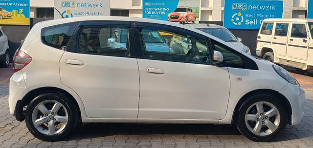 https://images10.gaadi.com/usedcar_image/4546855/original/processed_bc26497dce6c0e7d125494501c8a146a.jpg?imwidth=6401
