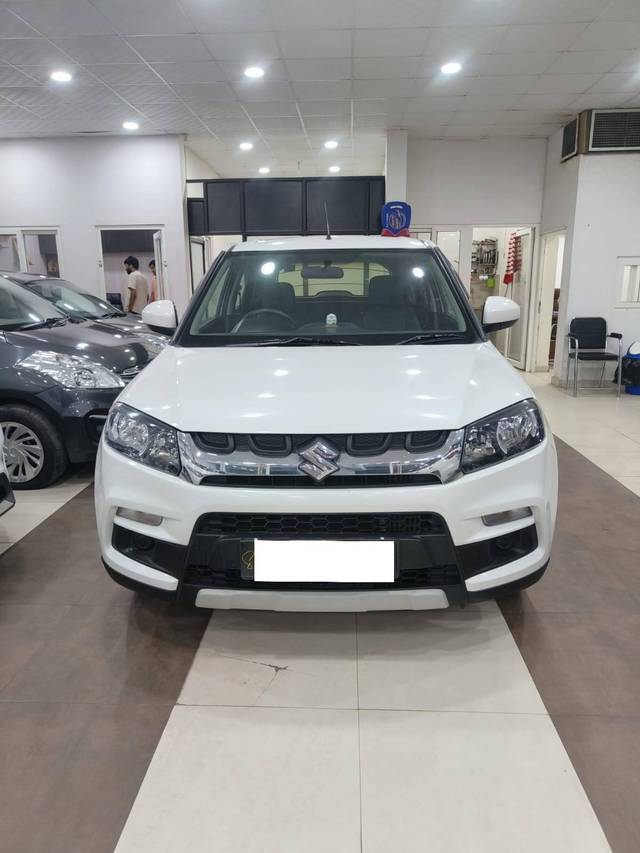 https://images10.gaadi.com/usedcar_image/4546859/original/processed_ce0bbb701c47b49012daa1079d0bfcff.jpg?imwidth=6402