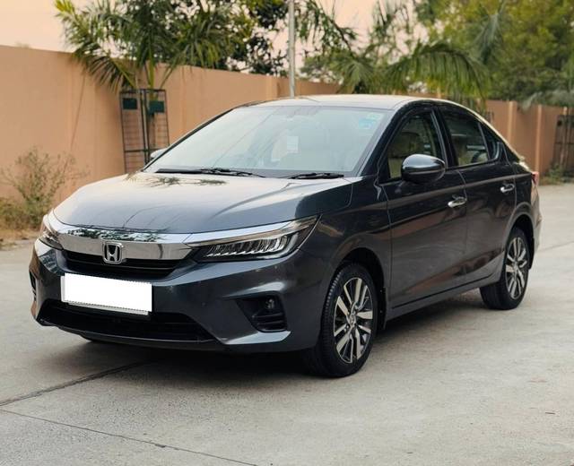https://images10.gaadi.com/usedcar_image/4546866/original/processed_32839c415edfbb1d2f48624efef07aa9.jpg?imwidth=6400