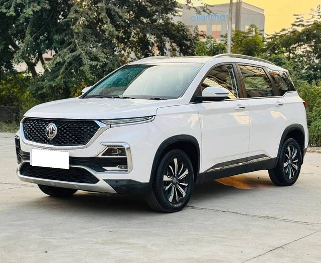 https://images10.gaadi.com/usedcar_image/4546877/original/processed_2e1ac34f2cee3af7261cdf89fb3e4c56.jpg?imwidth=6400