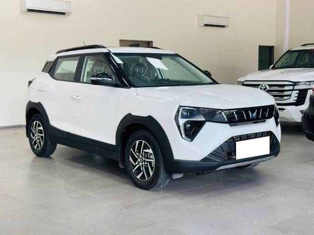 https://images10.gaadi.com/usedcar_image/4546885/original/processed_c406aee12f3f1a00465fa075107d812f.jpg?imwidth=6400