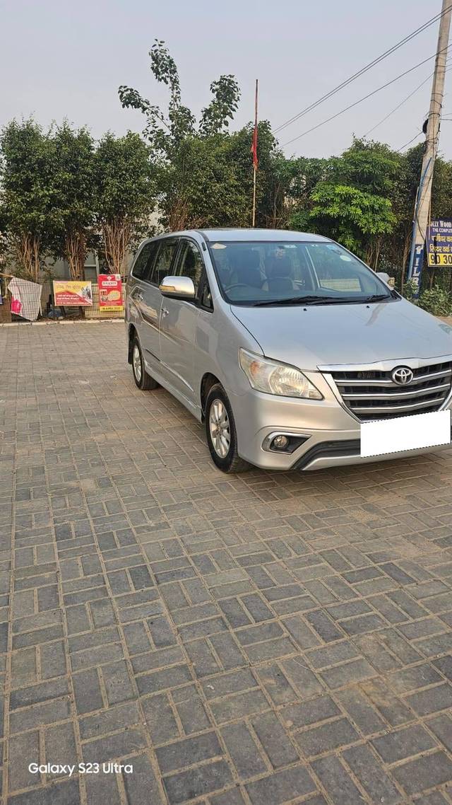 https://images10.gaadi.com/usedcar_image/4546887/original/processed_e6f7a1d13a0664fdfdf2ca0098483fda.jpeg?imwidth=6400