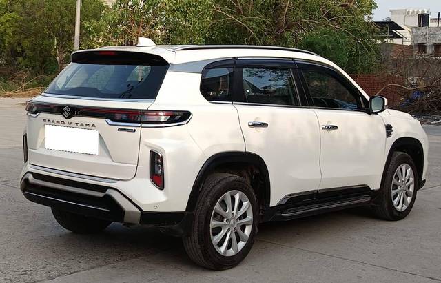 https://images10.gaadi.com/usedcar_image/4546891/original/processed_7a481eda5388e44c97598b9f6baa78e4.jpg?imwidth=6402