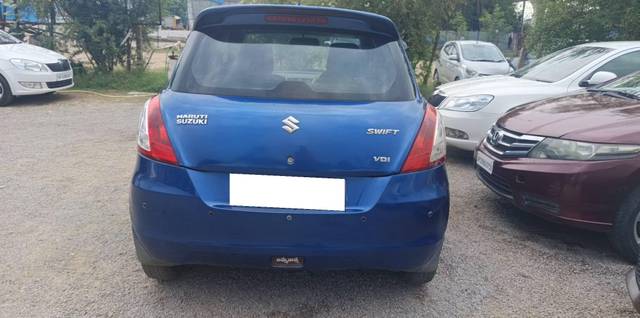 https://images10.gaadi.com/usedcar_image/4546894/original/processed_46da9d3fa9e1f600f96dbca7126bca7f.jpg?imwidth=6401