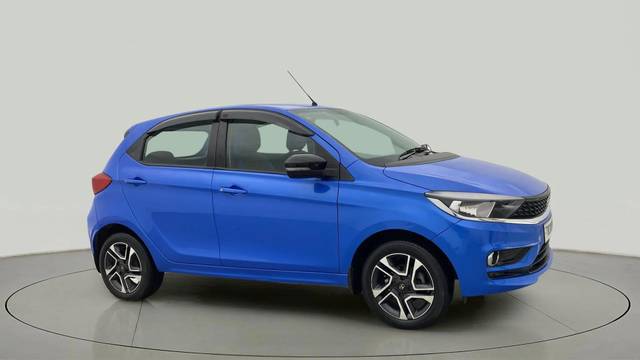 https://images10.gaadi.com/usedcar_image/4546948/original/f4cf702804733fe23592e1b90e3e88ce.jpg?imwidth=6400