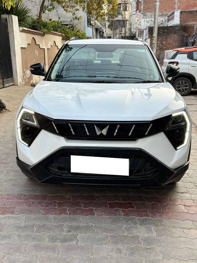 https://images10.gaadi.com/usedcar_image/4546954/original/processed_167e7de17bea9c2d9477b794675b65a8.jpg?imwidth=6402
