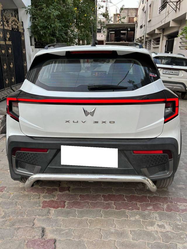 https://images10.gaadi.com/usedcar_image/4546954/original/processed_e3403420aee8b3a11dfaee4d5743ec05.jpg?imwidth=6401