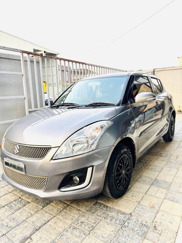 https://images10.gaadi.com/usedcar_image/4546957/original/processed_6f2b4e3e-f804-494d-865c-0dc81bb215f0.jpg?imwidth=6401
