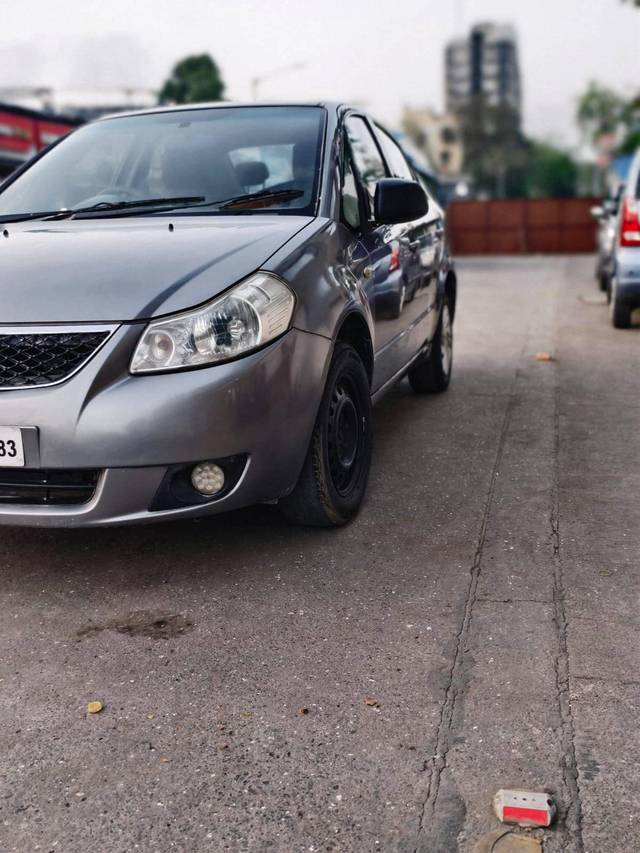https://images10.gaadi.com/usedcar_image/4546967/original/processed_75a95c24d9d177023363b1d25696cc75.jpg?imwidth=6401