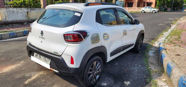 https://images10.gaadi.com/usedcar_image/4546969/original/processed_2e6efd051bcc66f8de62c6970a858ab3.jpg?imwidth=6402