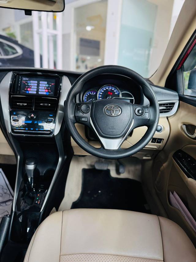 https://images10.gaadi.com/usedcar_image/4546987/original/62c65aec740ded8b4c68f71f0afb1c7e.jpg?imwidth=6402