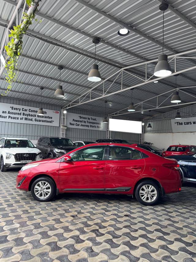 https://images10.gaadi.com/usedcar_image/4546987/original/processed_406f2a71a630f157435fe0caaaabd4d2.jpg?imwidth=6400