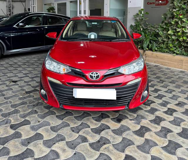 https://images10.gaadi.com/usedcar_image/4546987/original/processed_73e83036c8624d8a6cd71956667ff2b2.jpg?imwidth=6401