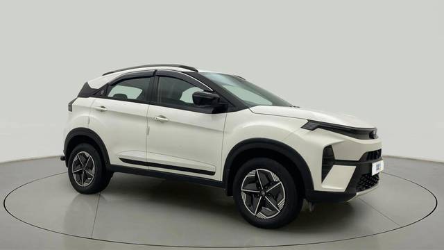 https://images10.gaadi.com/usedcar_image/4546999/original/9d6a22febfb3f1f4a8b632b9a551842f.jpg?imwidth=6400