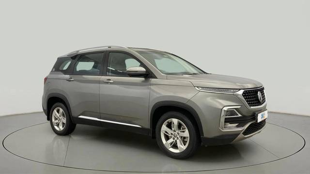 https://images10.gaadi.com/usedcar_image/4547001/original/f53b56f07897ae09ca4cbf2e61c965b6.jpg?imwidth=6400