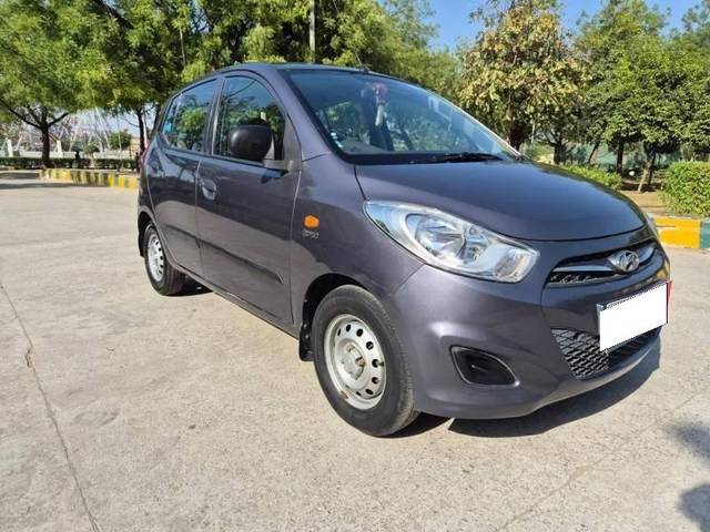 https://images10.gaadi.com/usedcar_image/4547027/original/processed_9b5c586a2db7117e22506af130b9bcf1.jpg?imwidth=6400