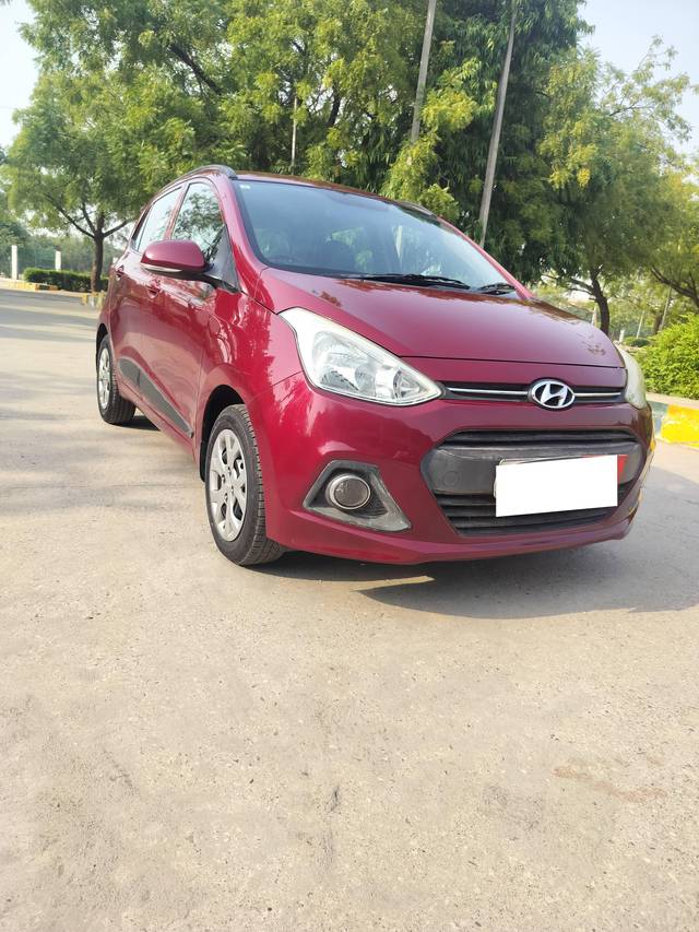 https://images10.gaadi.com/usedcar_image/4547037/original/processed_976c82dfe33a6b4542d3274019ecd917.jpg?imwidth=6400