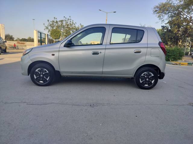 https://images10.gaadi.com/usedcar_image/4547061/original/dbd662a93c0b0bc2c6f6f469c6251e83.jpg?imwidth=6402