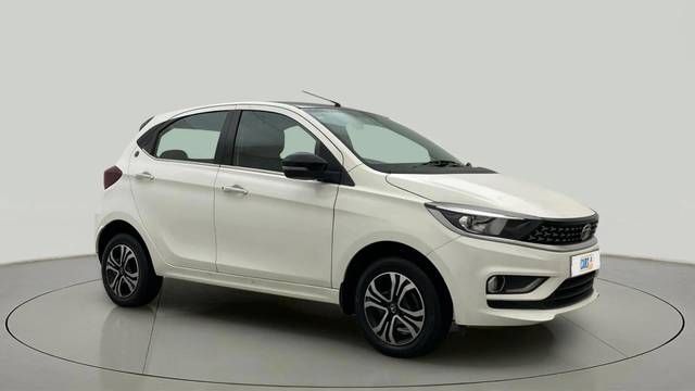 https://images10.gaadi.com/usedcar_image/4547069/original/29a3cf19bf4ac564dab2d054c415e714.jpg?imwidth=6400