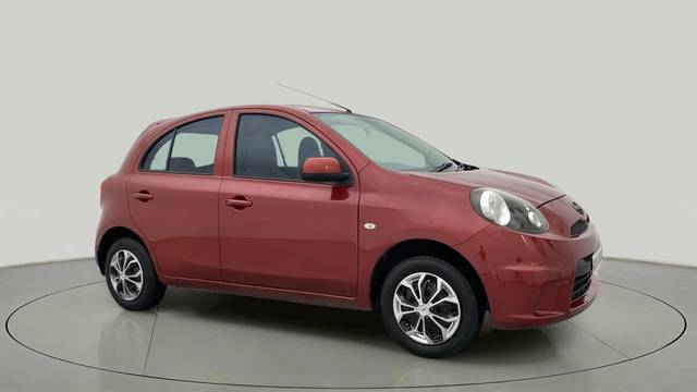 https://images10.gaadi.com/usedcar_image/4547079/original/177b81a592d6169bd907a9977412e110.jpg?imwidth=6400