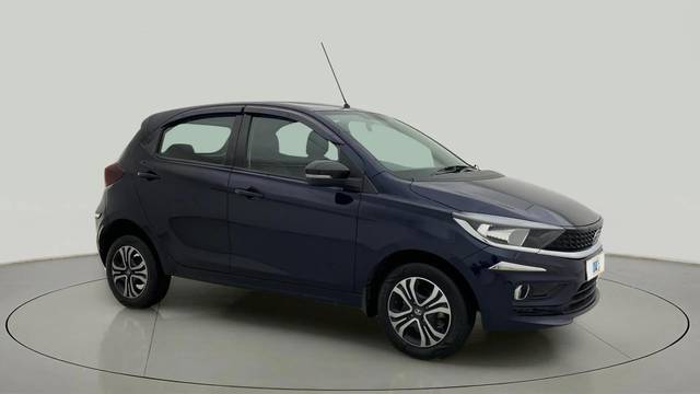 https://images10.gaadi.com/usedcar_image/4547086/original/0f50b33f0b09f52c92f3627e3655df4b.jpg?imwidth=6400