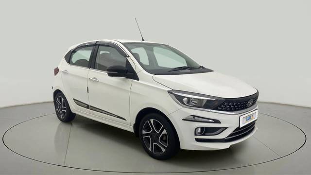https://images10.gaadi.com/usedcar_image/4547093/original/b5288baabd69ed9210a5f0a8f5085358.jpg?imwidth=6400