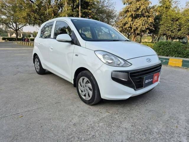https://images10.gaadi.com/usedcar_image/4547094/original/processed_6563d35f1ebb2b7de8a5df3ae8a39400.jpg?imwidth=6400